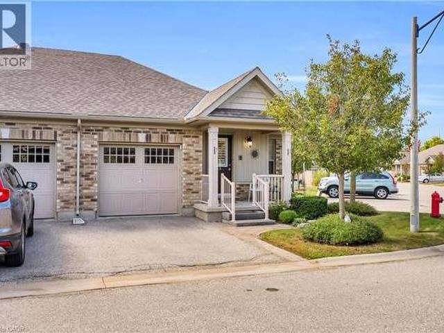 Townhouse for sale in Acton, Ontario