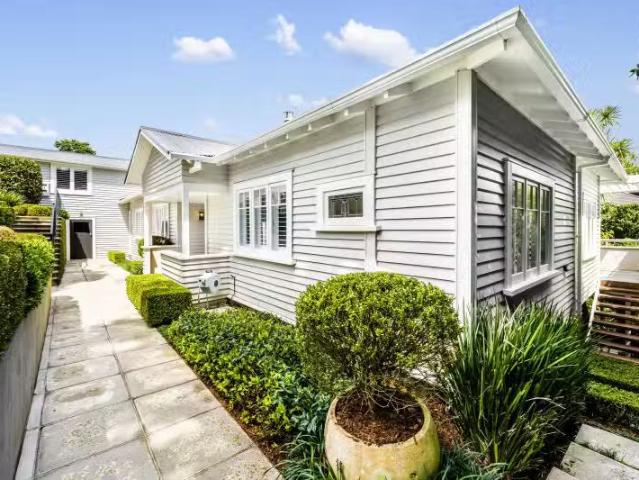 House for sale in Auckland, Oroua County