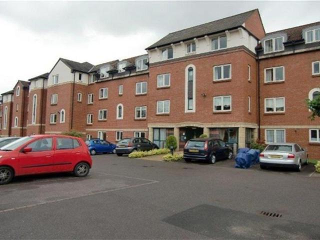 Apartment for rent in Sydenham, Green Close