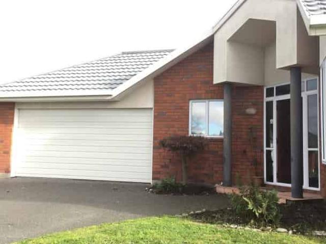 House for rent in Chaslands, Canterbury