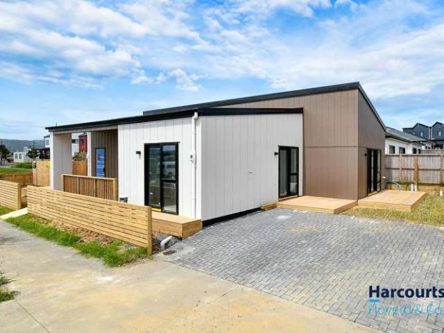 House for sale in Awhitu