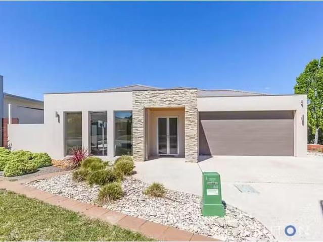 House for rent in Mckellar, Australian Capital Territory