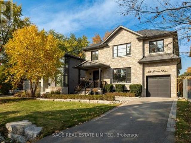 House for sale in Etobicoke Centre, Toronto