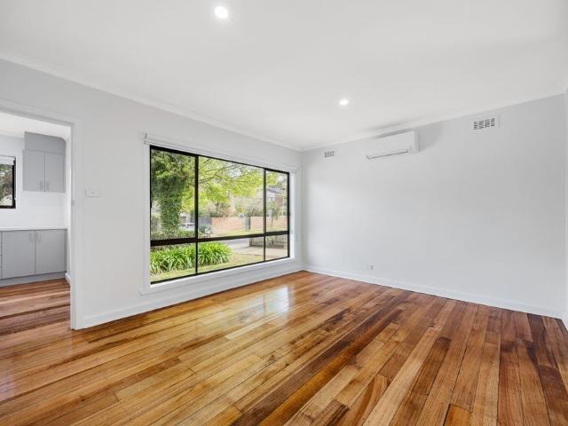 House for rent in Macleod, Melbourne