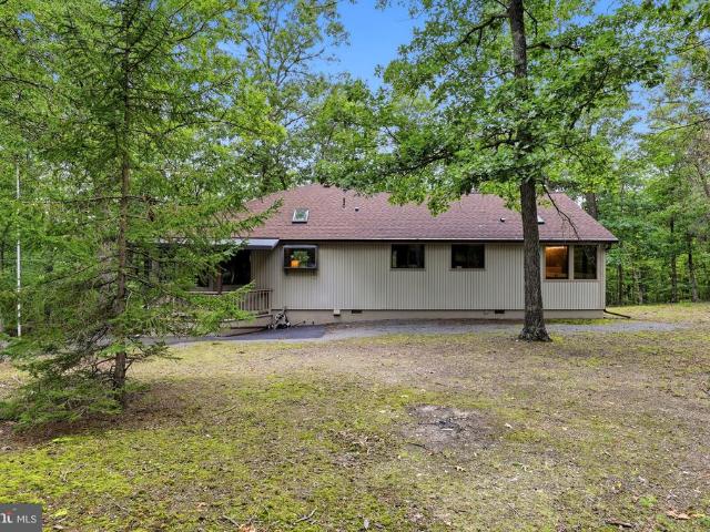 House for sale in Hedgesville, West Virginia