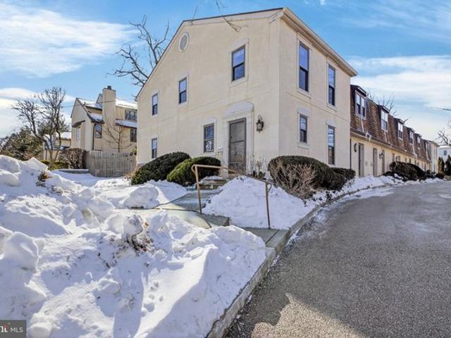 Condo for sale in Ardmore, Pennsylvania