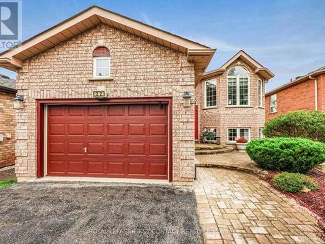 House for sale in Barrie, Ontario