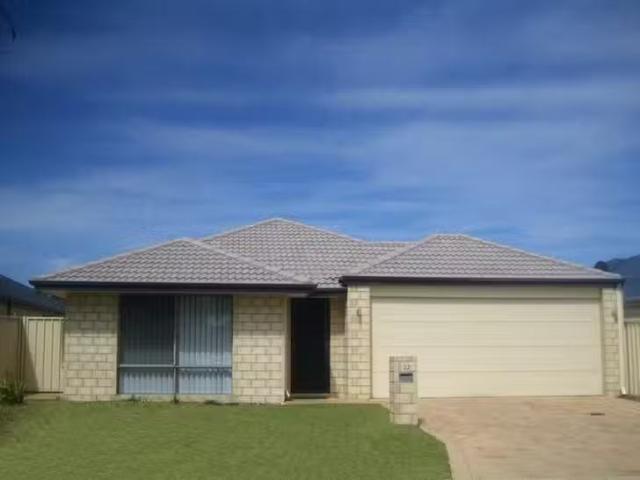 House for rent in Secret Harbour, Western Australia