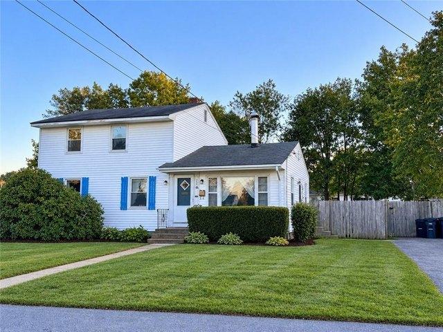 House for sale in Tiogue, Coventry
