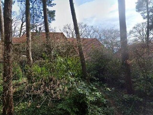 Bedrijfspand te huur in Laren, Noord Holland
