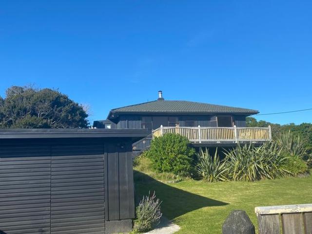 House for rent in Otaki Beach, Wellington