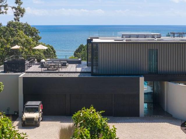 House for sale in Wainscott, New York