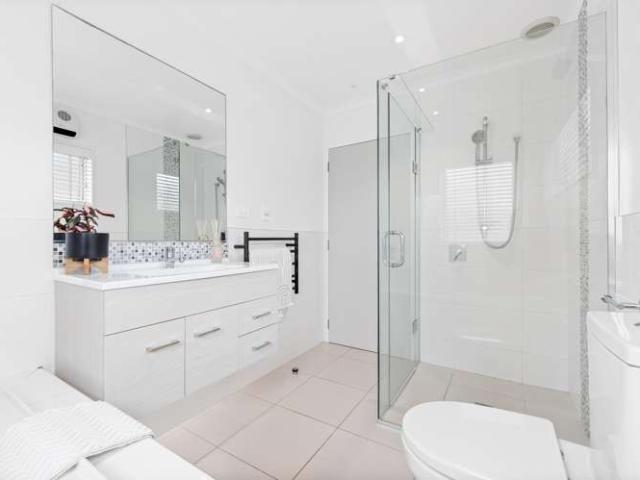 House for sale in Paremoremo