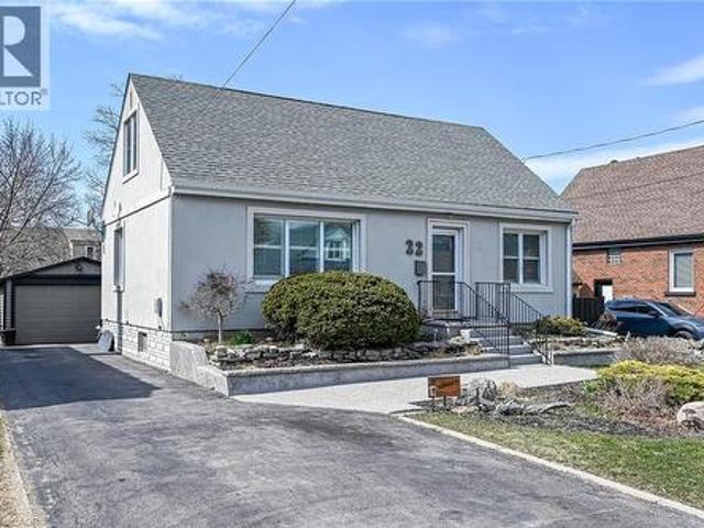 House for sale in Ancaster, Ontario