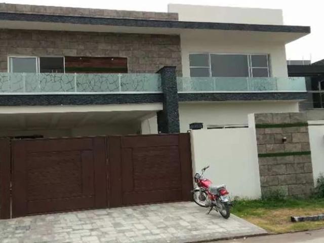 House for sale in Faisalabad, Islamabad Capital Territory