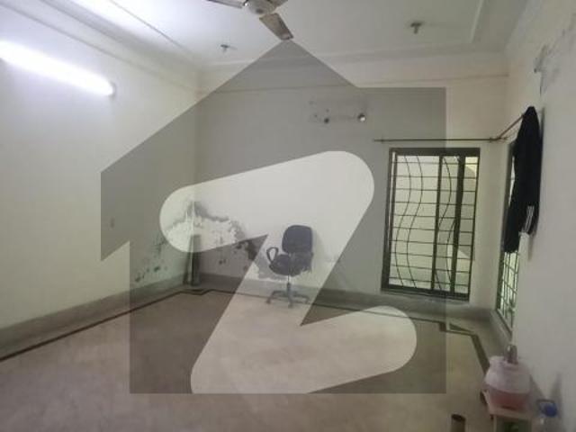 House for sale in Faisalabad, Islamabad Capital Territory