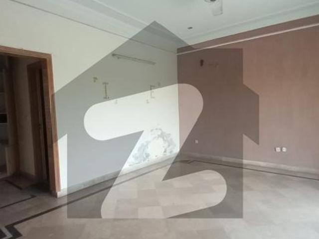 House for sale in تحصیل فیصل آباد شہر, فیصل آباد ڈویژن