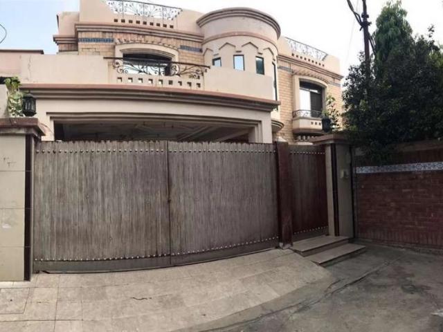 House for sale in Faisalabad, Islamabad Capital Territory