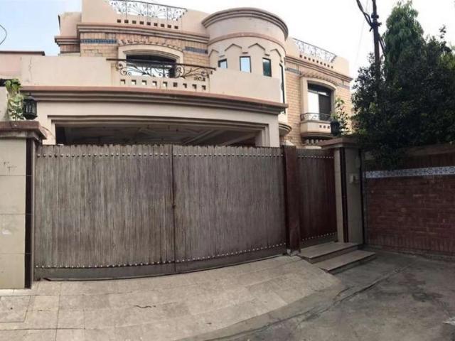 House for sale in Faisalabad, Islamabad Capital Territory