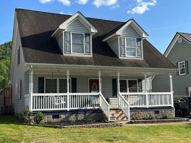 House for sale in Auxier, Kentucky