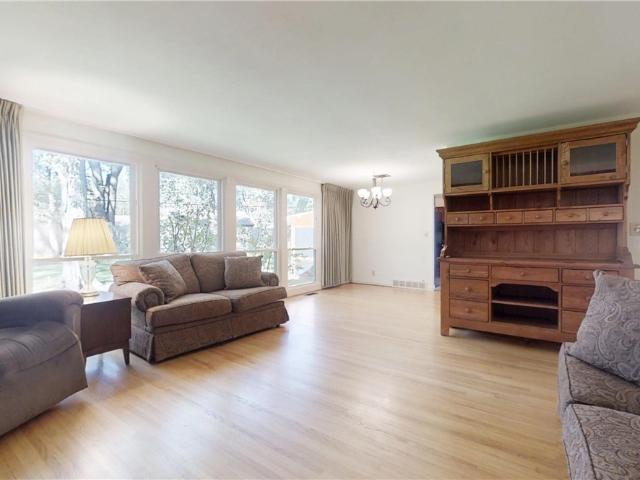 House for sale in Eggertsville, Town of Amherst