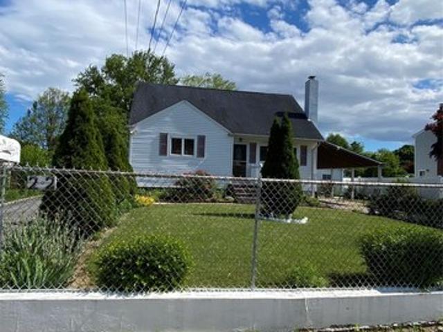 House for sale in Bohemia, New York