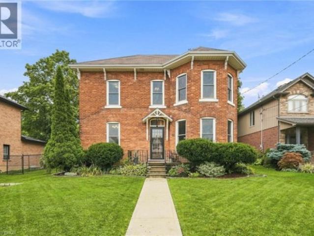 House for sale in Cayuga, Ontario