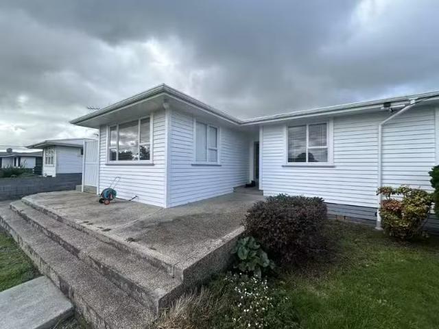 House for rent in Taranaki