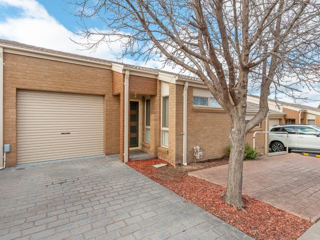 House for rent in Casey, Australian Capital Territory