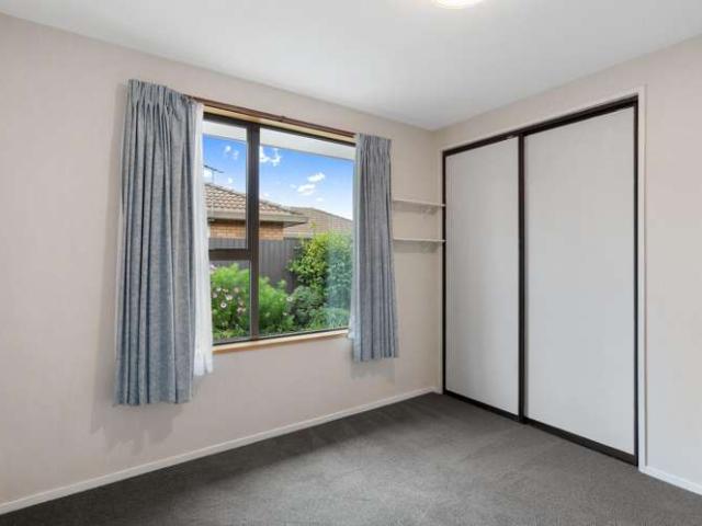 House for sale in Chaslands, Canterbury