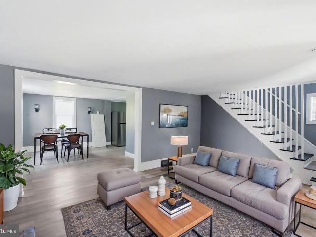 House for sale in Mannington Mills, Mannington Township