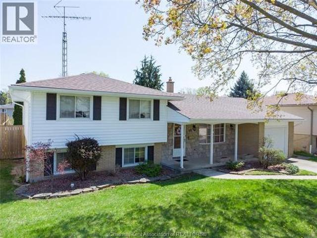 House for sale in Chatham–kent, Ontario