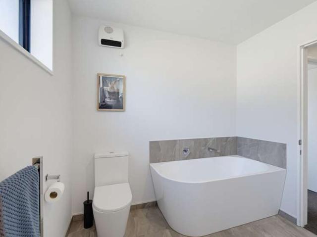 House for sale in Chaslands, Canterbury