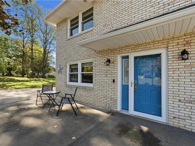 Townhouse for sale in Saxonburg, Butler County