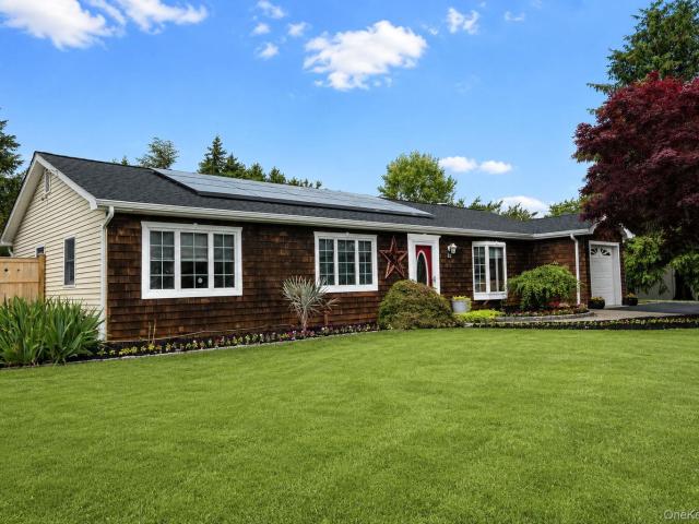House for sale in Centereach, New York