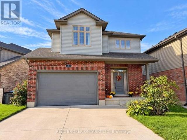 House for sale in Strathroy, Strathroy-Caradoc