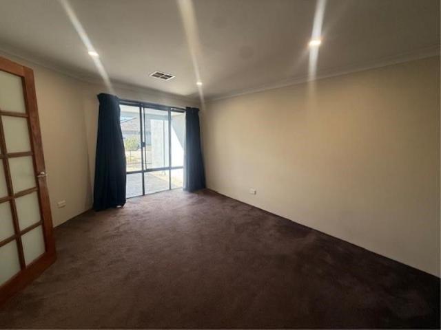 House for rent in Canning Vale, Western Australia