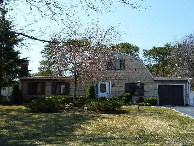 House for sale in Centereach, New York
