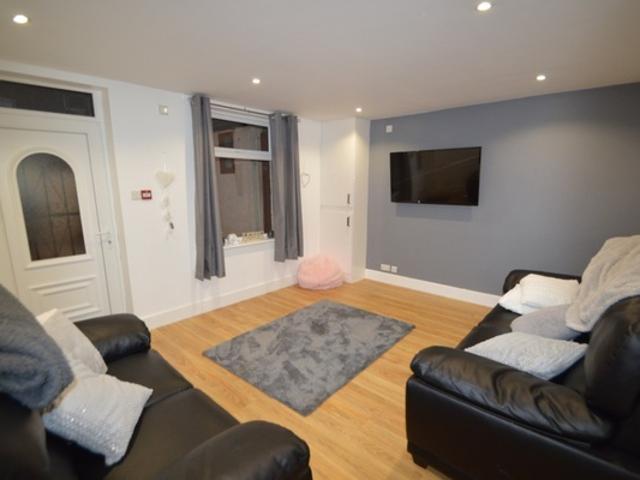 House for rent in Hyde Park, West Yorkshire