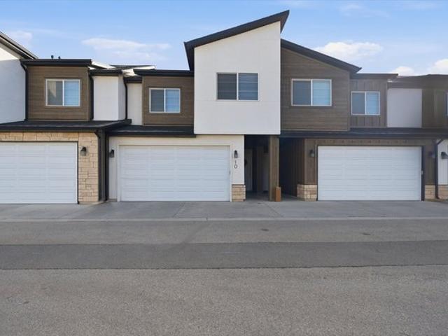 Townhouse for sale in Cache, Utah