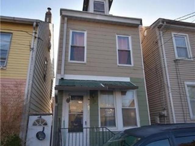House for sale in Easton, Pennsylvania