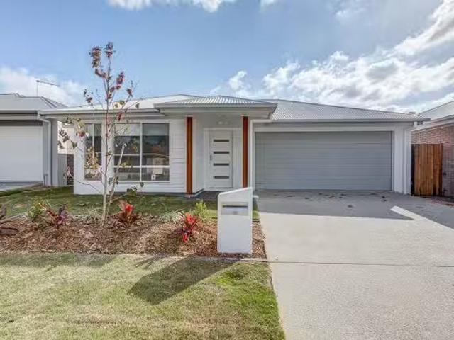 House for rent in Greenbank, Greater Brisbane