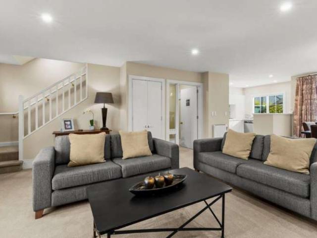 House for sale in Otakou