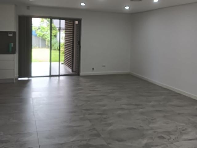House for rent in Old Guildford