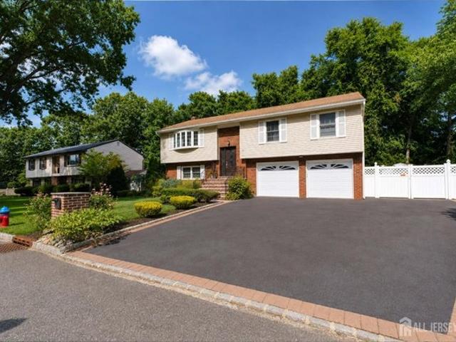 House for sale in Cliffwood, New Jersey
