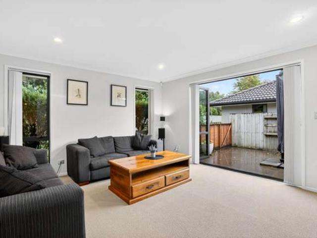 House for sale in Awhitu