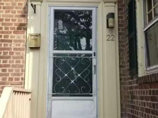 House for sale in Bridgeport