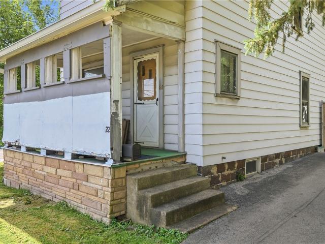 House for sale in Struthers, Ohio