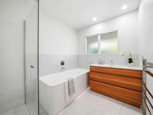 House for sale in Paremoremo