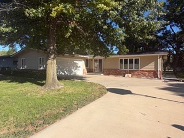 House for sale in Hesston, Harvey County
